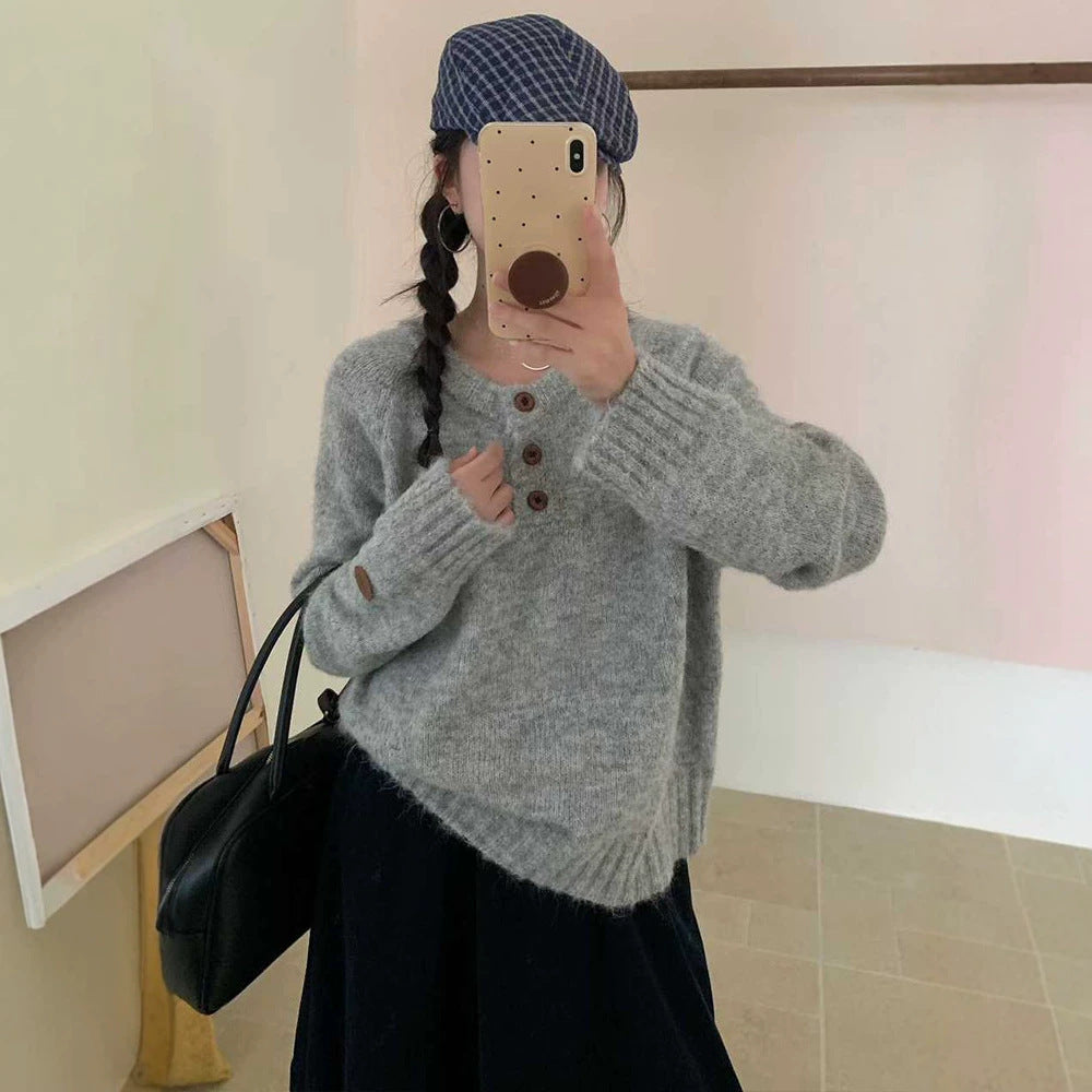 Solid color loose and lazy style soft and sticky knitted sweater