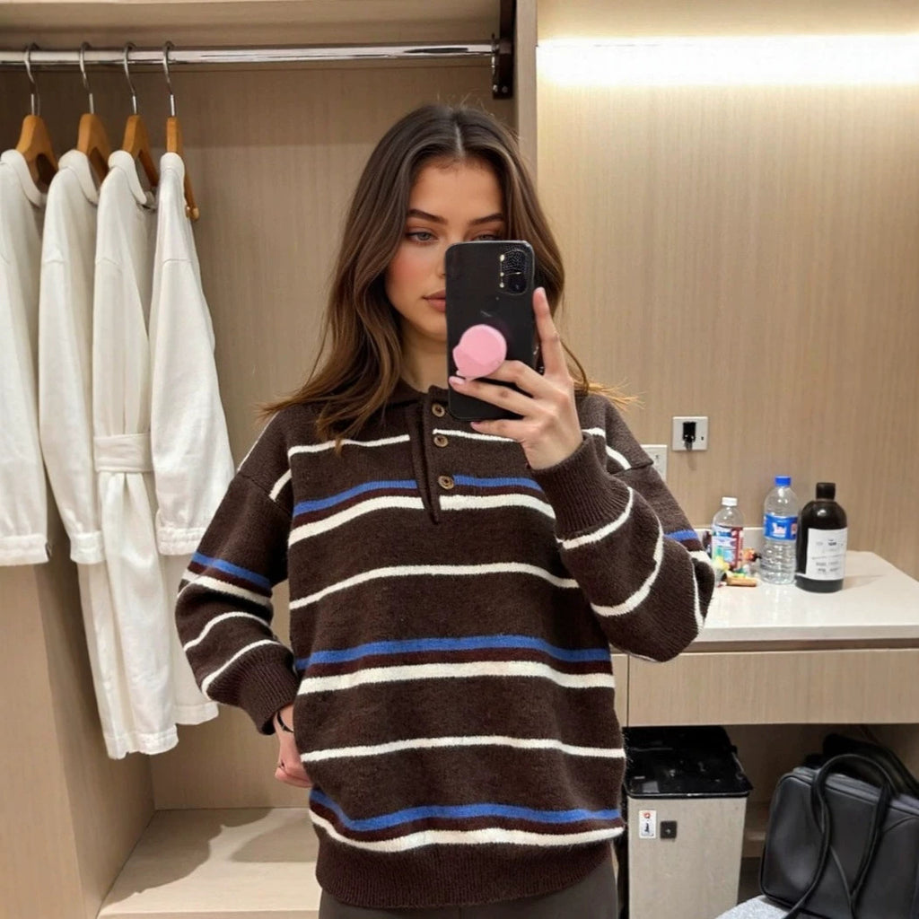 Striped contrasting long sleeved sweater for women in autumn and winter