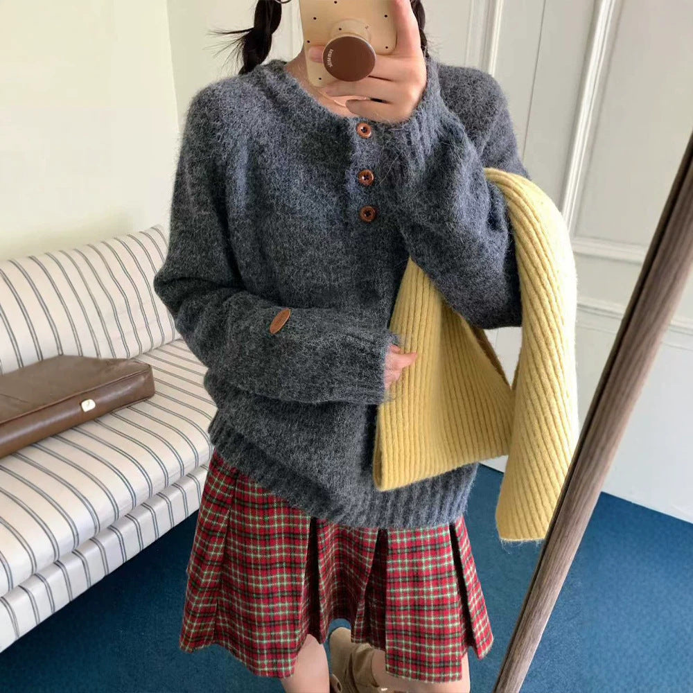 Solid color loose and lazy style soft and sticky knitted sweater